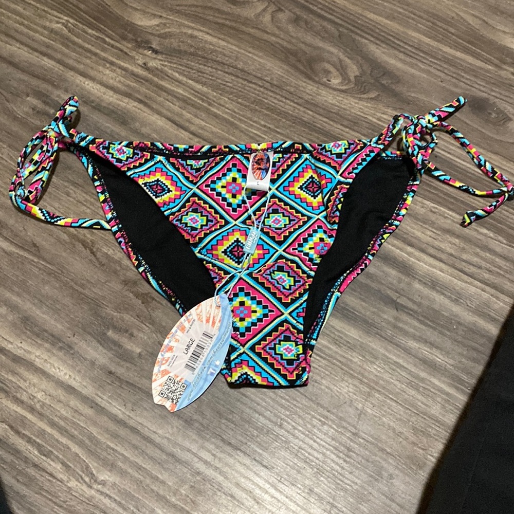 Bingo Surf  Bikini swimsuit, bottoms, Size L